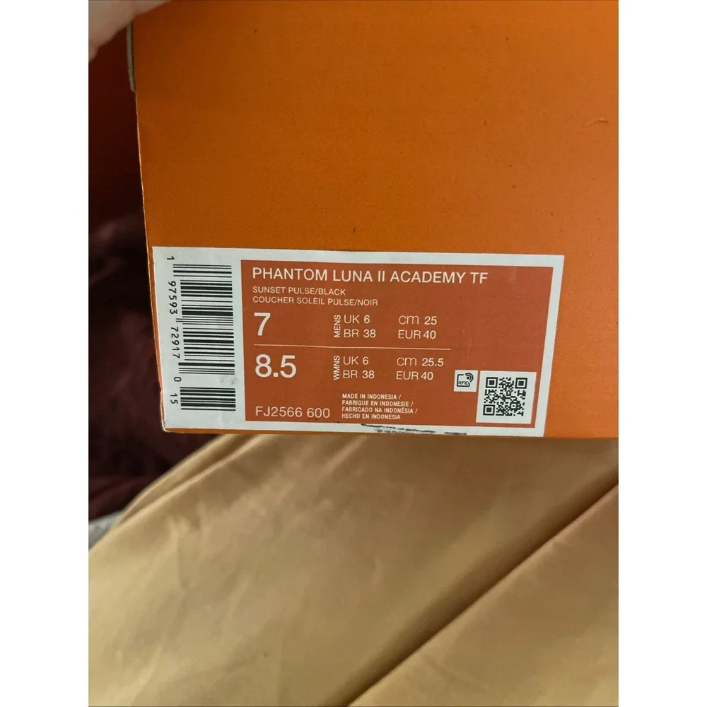 Nike Pink Cleats Phantom Luna